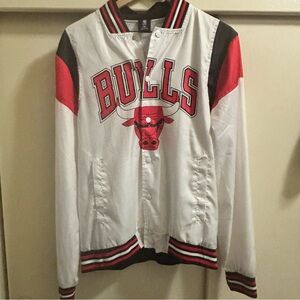 NBA Chicago Bulls White, Red & Black warmup Jacket Size M